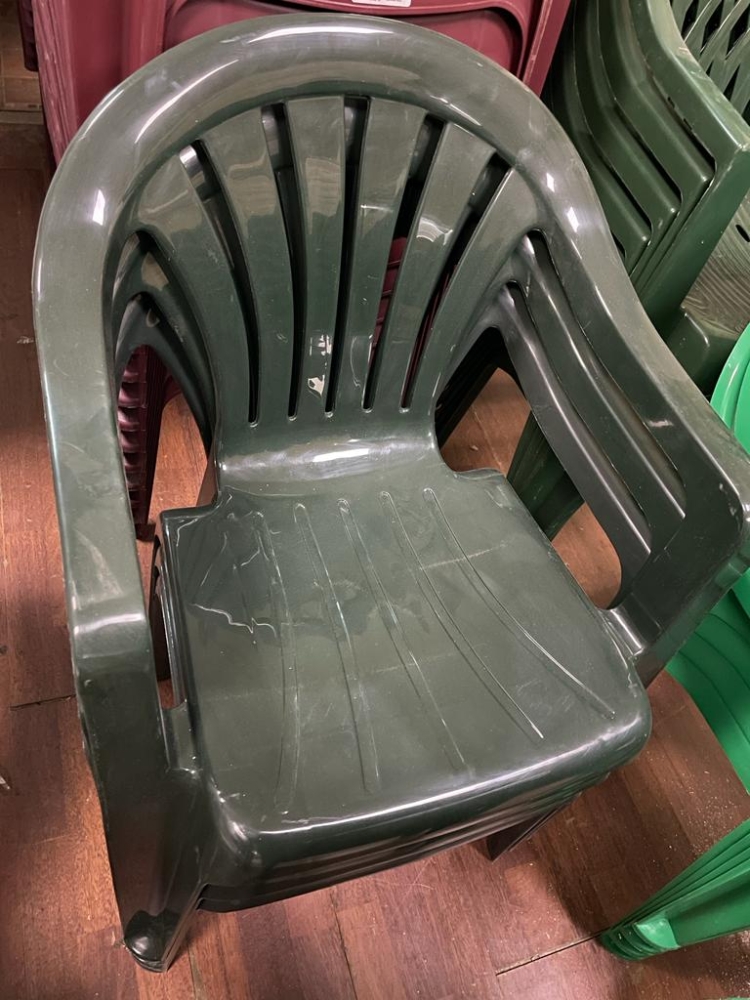 Пластиковое кресло «PL Милан» зелёное
